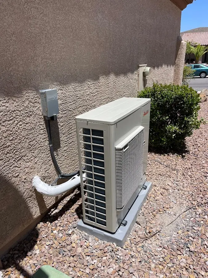 Residential air conditioning condenser unit in Independent Hill